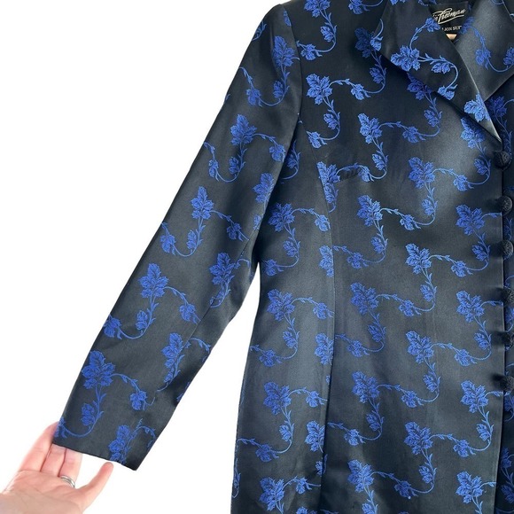 Vintage 80s Floral Jacquard Jacket‎ by Rickie Freeman in Black and Blue, Size 8 - Picture 7 of 11